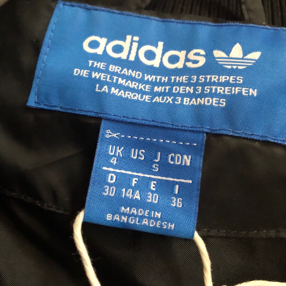 Adidas black three stripes insulated jacket - Picture 4 of 11